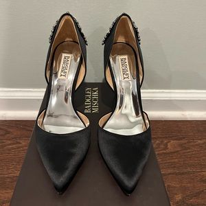 Badgley Mischka size 8 embellished black d’orsay pumps